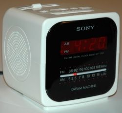 Sony Dream Machine ICF-C121 FM/AM Clock Radio Works